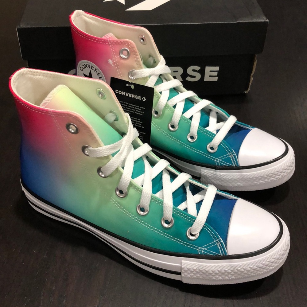 Converse CTAS High Top - Picture 2 of 6